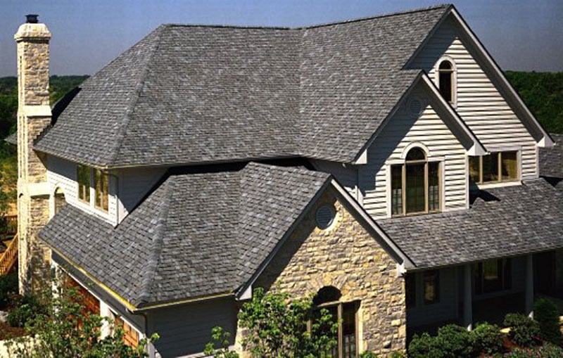 Finished Owens Corning Duration shingle roof on a home
